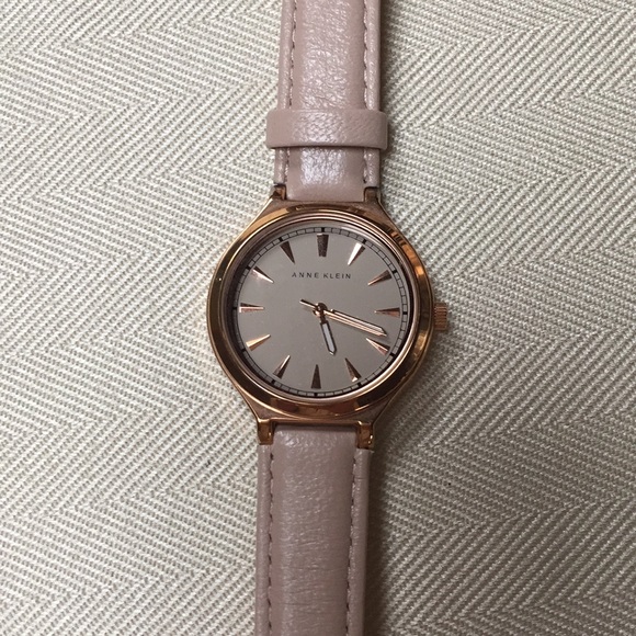 Anne Klein Accessories - ⌚️Anne Klein Rose Gold watch